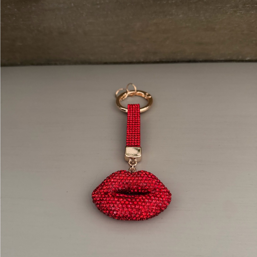 Red Rhinestone Lip Keychain / Bag Charm - Picture 2 of 6